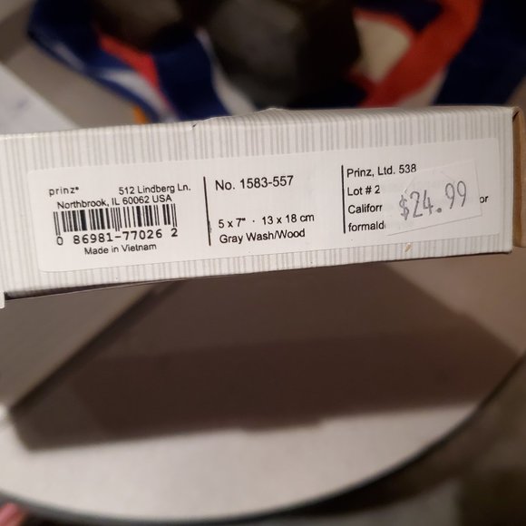 Prinz Grey Wash Carved Wood 5"x7" Photo Frame #1583-557 New in Box - Picture 2 of 2